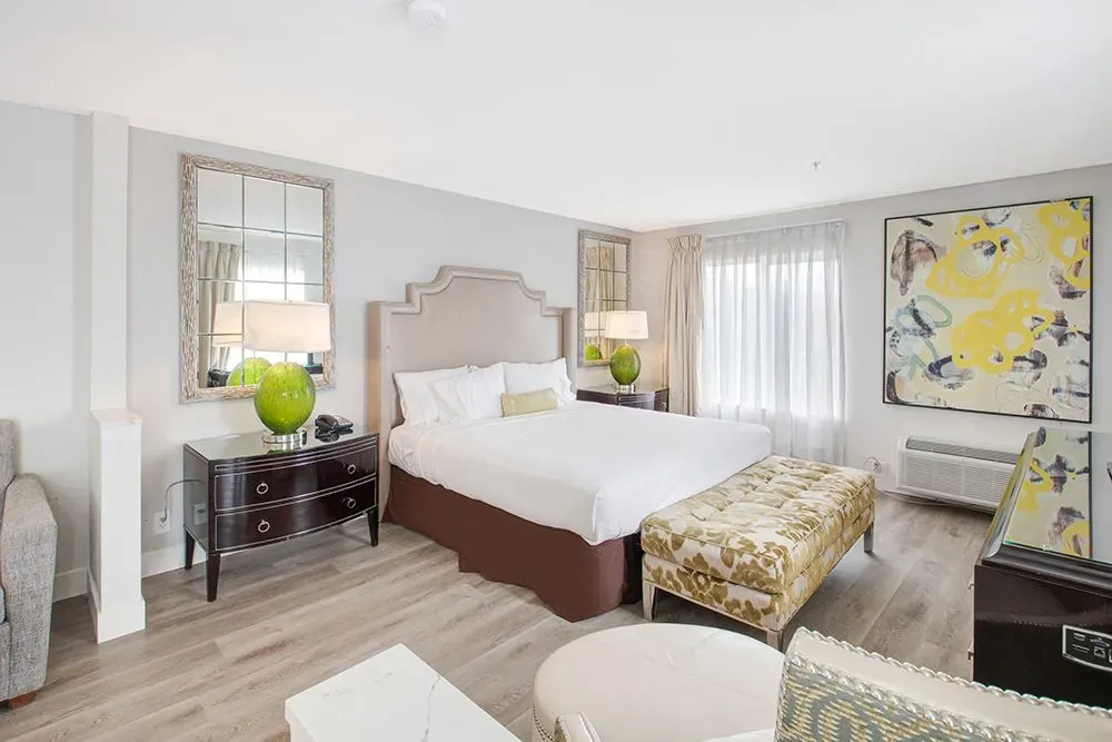 The One Bedroom King Suite at the Elkotel