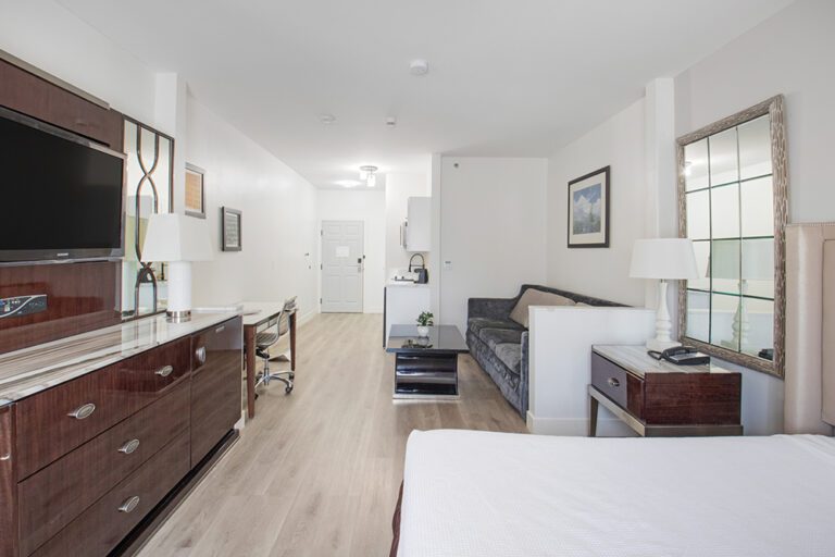 King Studio Communication Accessibility - Elkotel Nevada