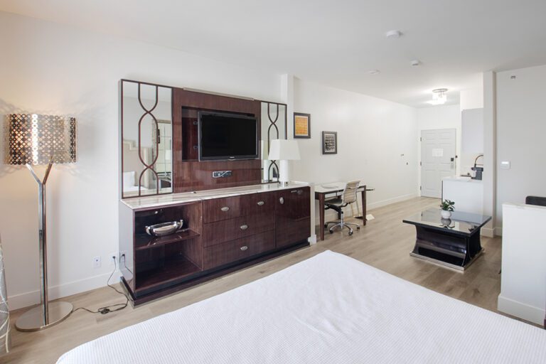 King Studio Communication Accessibility - Elkotel Nevada