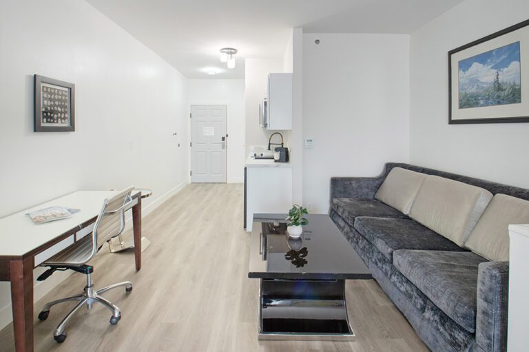 King Studio Communication Accessibility - Elkotel Nevada