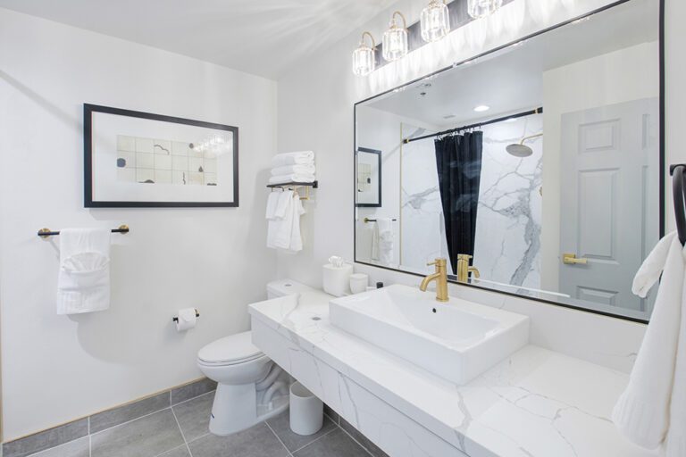 Two Double Beds Communication Accessibility - Elkotel Nevada